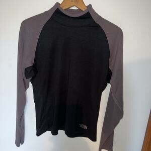 NORTH FACE WOMENS Black Gray Raglan VAPOR WICK Medium Pullover Long Sleeve Shirt